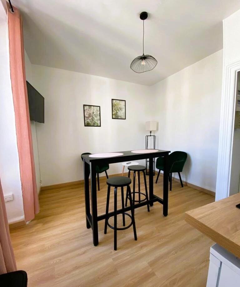 Au Coeur De Ville Laval  Pokój zdjęcie